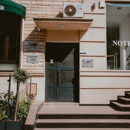Bloom Suites Priștina Exterior foto