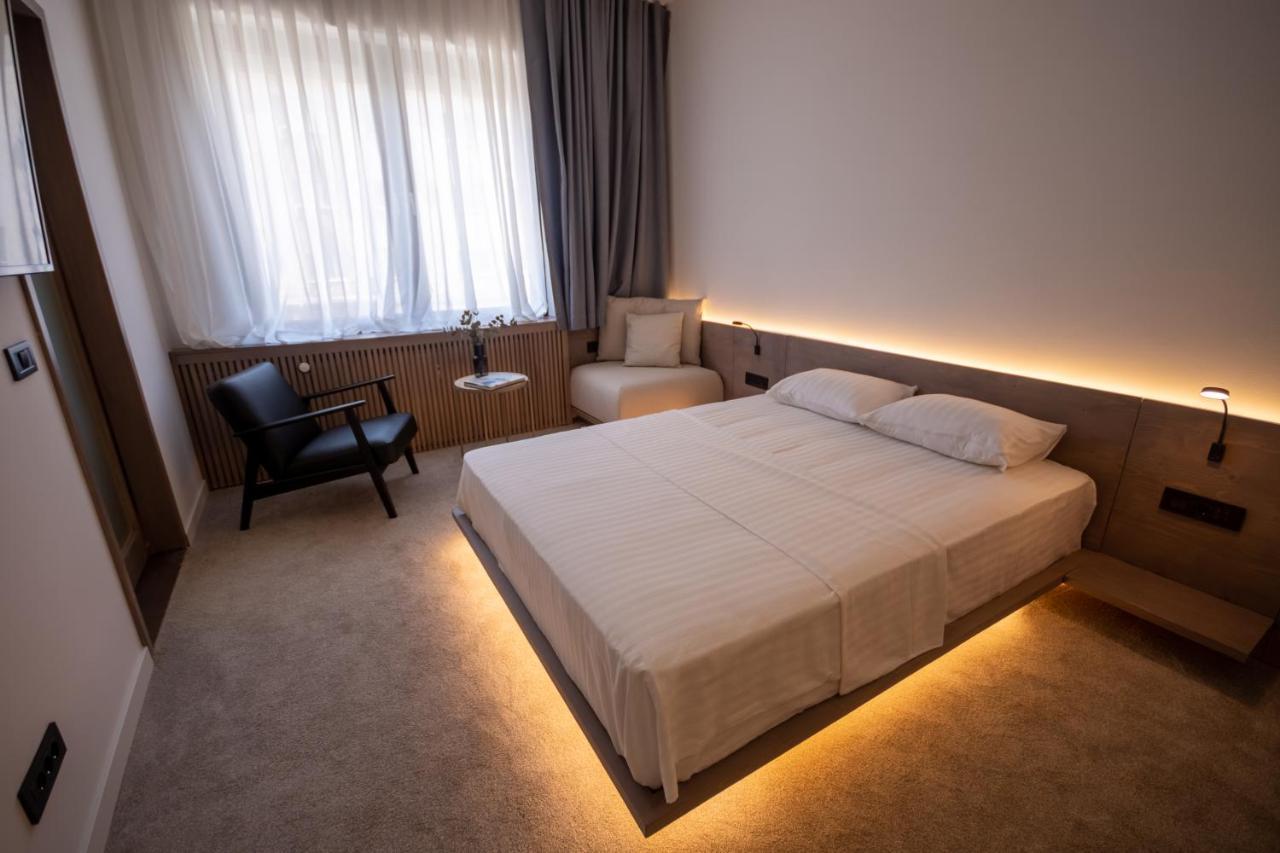 Bloom Suites Priștina Exterior foto